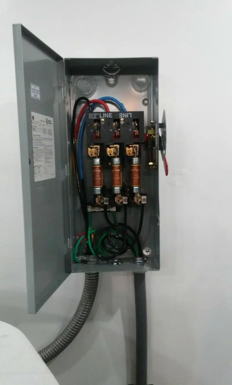 Three-phase disconnect switch installed for Smoke Detector Installation in Burgaw